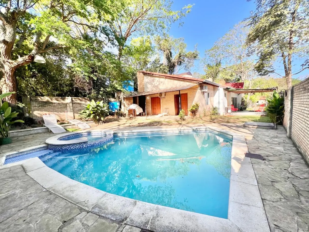 En Venta Casa en San Bernardino - Zona Villa Martina - Barrio Cristóbal Colón V263 — foto 1
