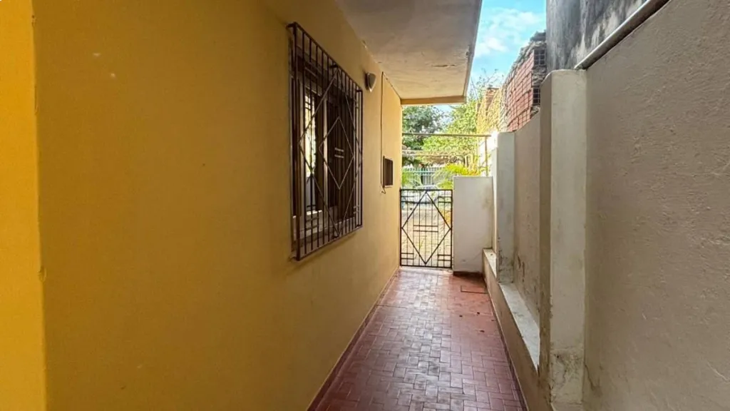 CASA EN LAMBARE MEDICOS DEL CHACO — foto 1
