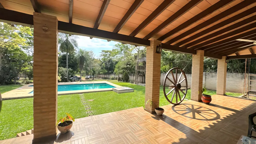 VENDO QUINTA EN AREGUA — foto 1