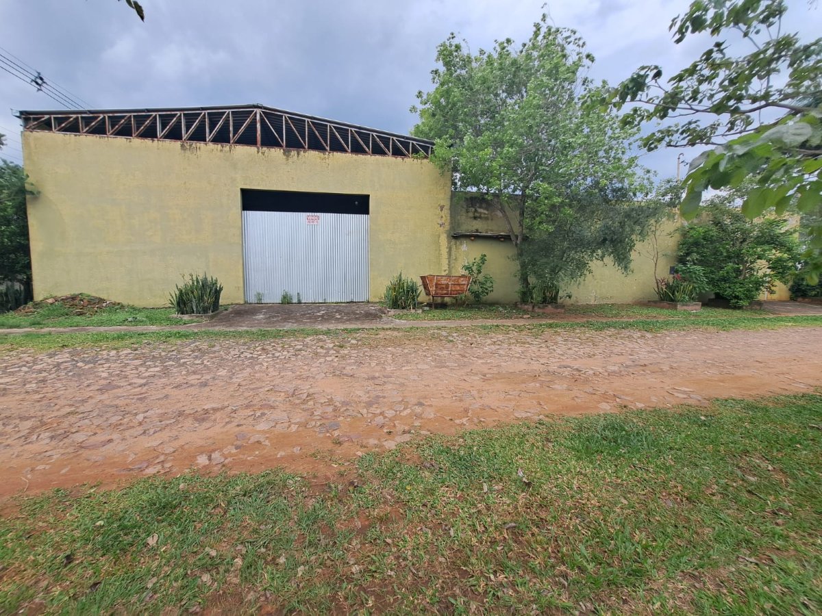VENDO COMPLEJO INDUSTRIAL CON TINGLADO, OFICINAS Y AMPLIO ESTACIONAMIENTO — foto 1