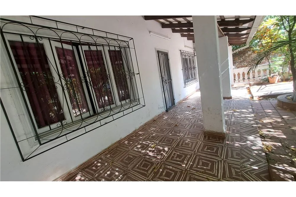 ALQUILO CASA EN LAMBARE — photo 1