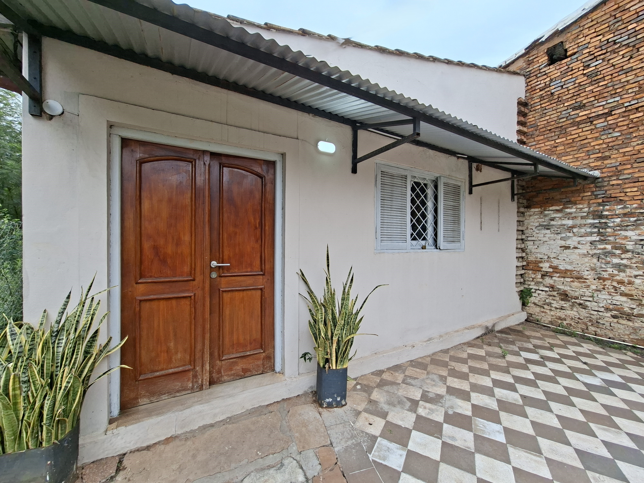 Vendo terreno con casa sobre Cerro Cora — foto 1