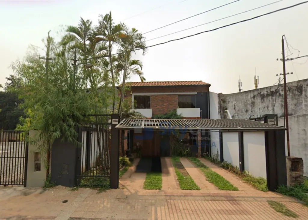 Vendo Casa de 5 dormitorios en Luque, Curva Romero — foto 1