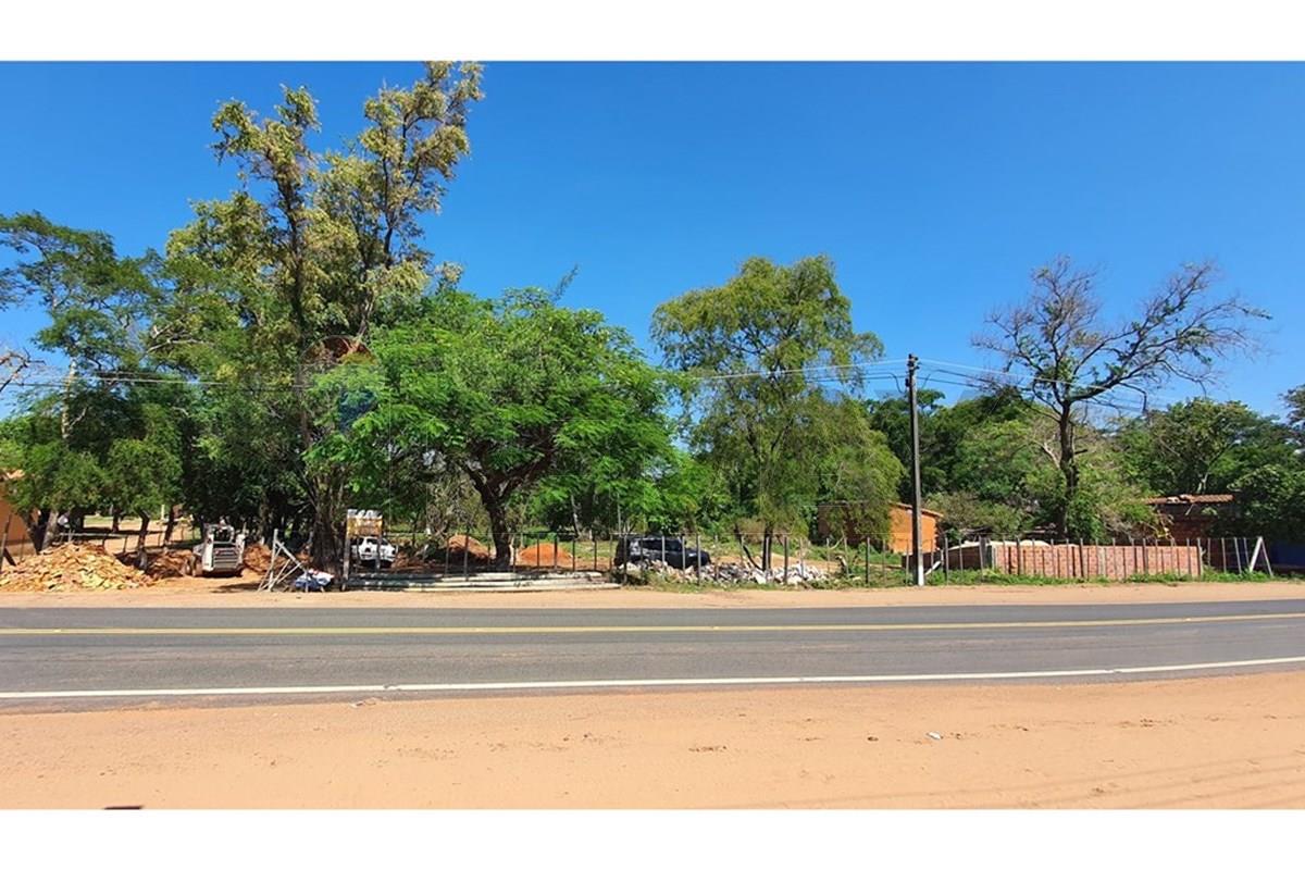 VENDO TERRENO EN LIMPIO SOBRE AVENIDA SAN JOSE — foto 1