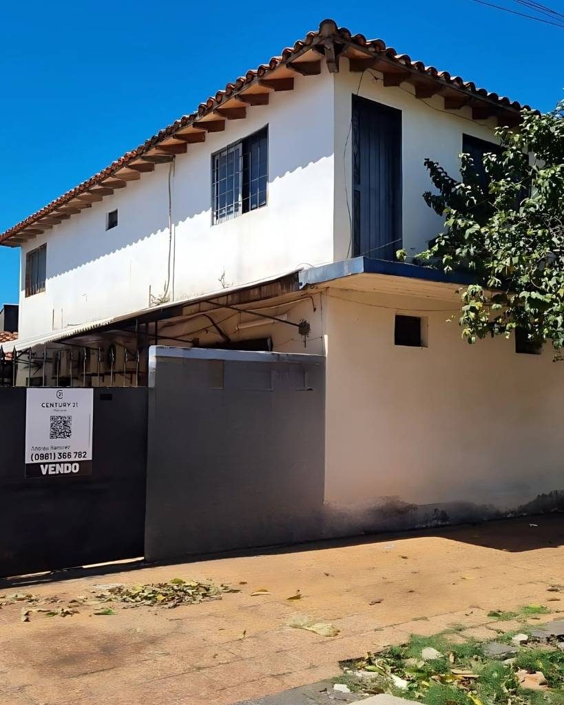 En venta: TERRENO CON CONSTRUCCIÓN A REFACCIONAR O DEMOLER ZONA MULTIPLAZA — foto 1