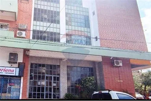 Departamento en VENTA pleno centro Encarnación — foto 1