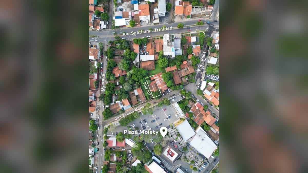 EN VENTA TERRENO A UNA CUADRA DE AVIADORES — photo 1