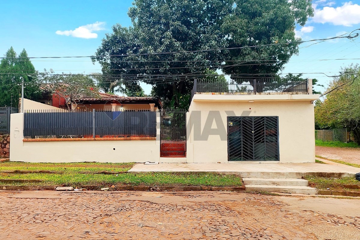 Casa - Venta - Villa Elisa, Central, Paraguay — photo 1