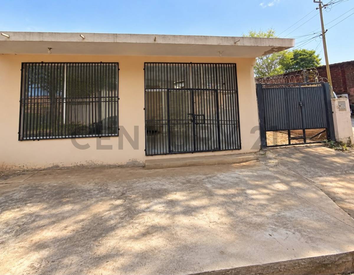 SALÓN COMERCIAL + VIVIENDA | 569 M² DE TERRENO | LUQUE – YCUÁ DURÉ II — foto 1