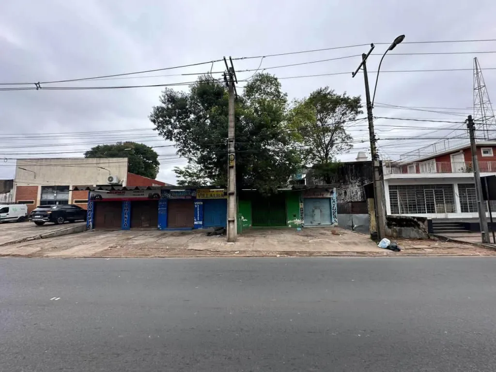 Vendo 4 terrenos juntos sobre defensores del Chaco — foto 1
