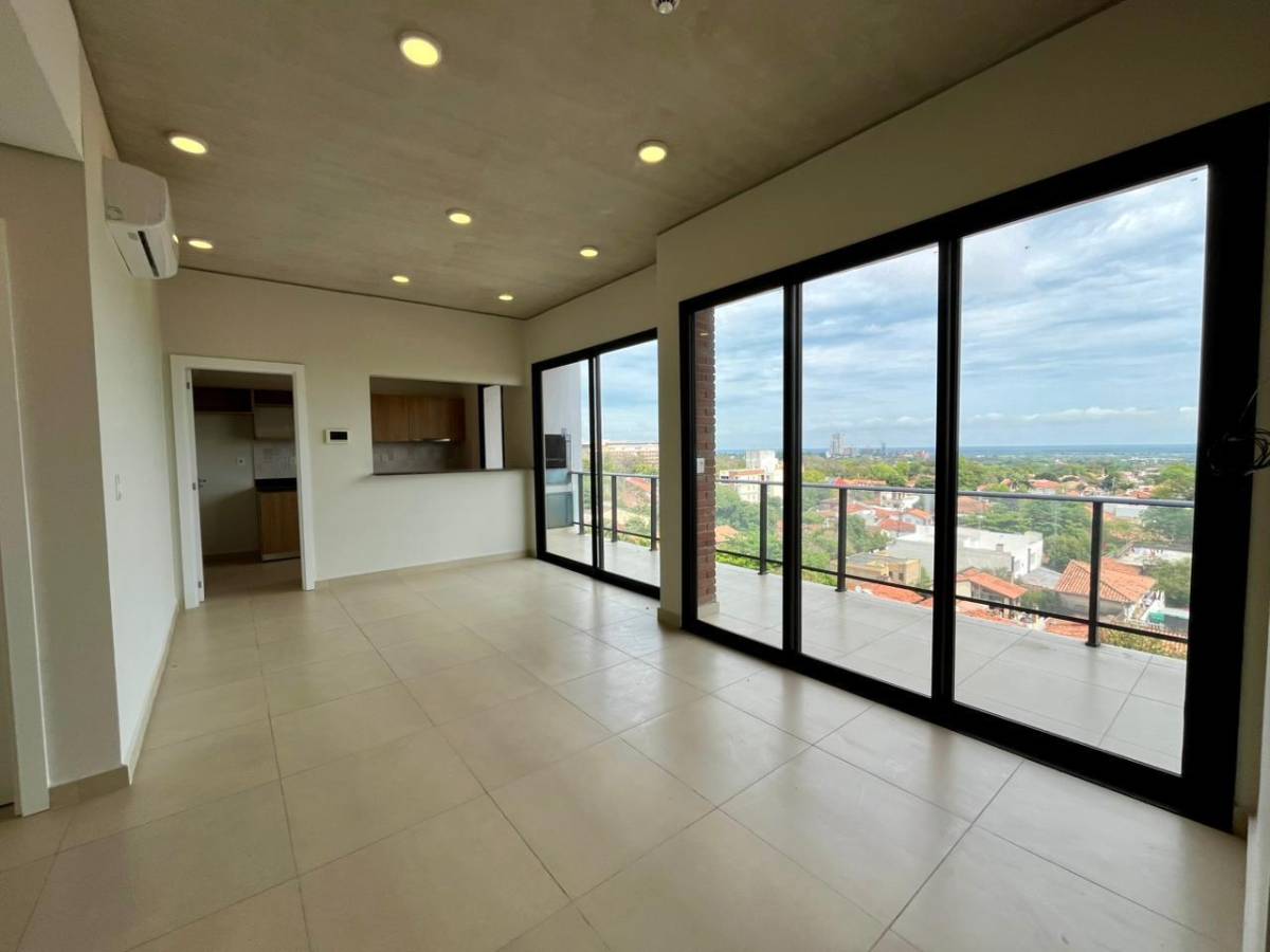 VENDO AMPLIO DEPTO. DE 3 DORMITORIOS EN EL EDIFICIO CARMELITAS PLAZA — photo 1
