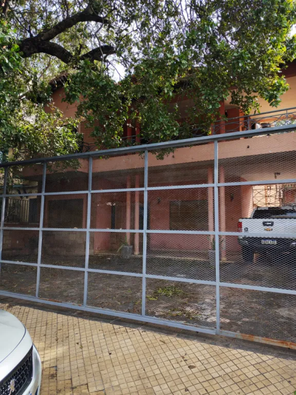 VENDO PROPIEDAD 882 M2 AVDA PERÚ Y AZARA — foto 1