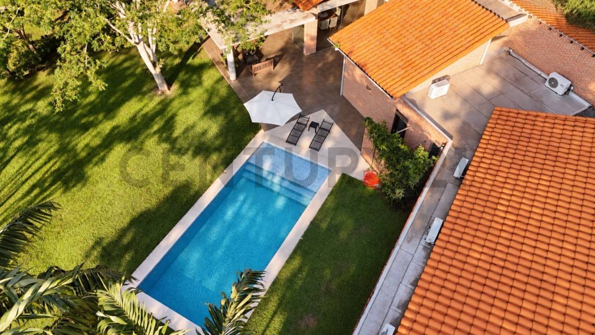 Exclusiva Residencia en Venta – Surubi’i (Zona Alta) — foto 1