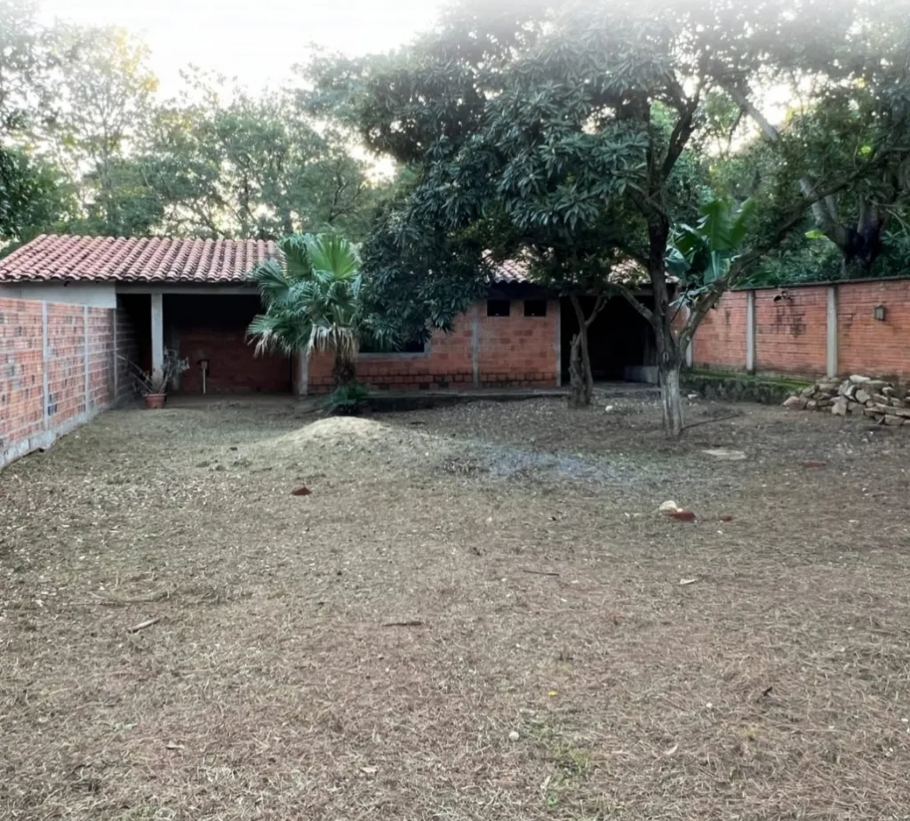 VENDO TERRENO A PASOS DEL NUEVO BARRIO CERRADO ISLA BOGADO LUQUE!!!! — foto 1