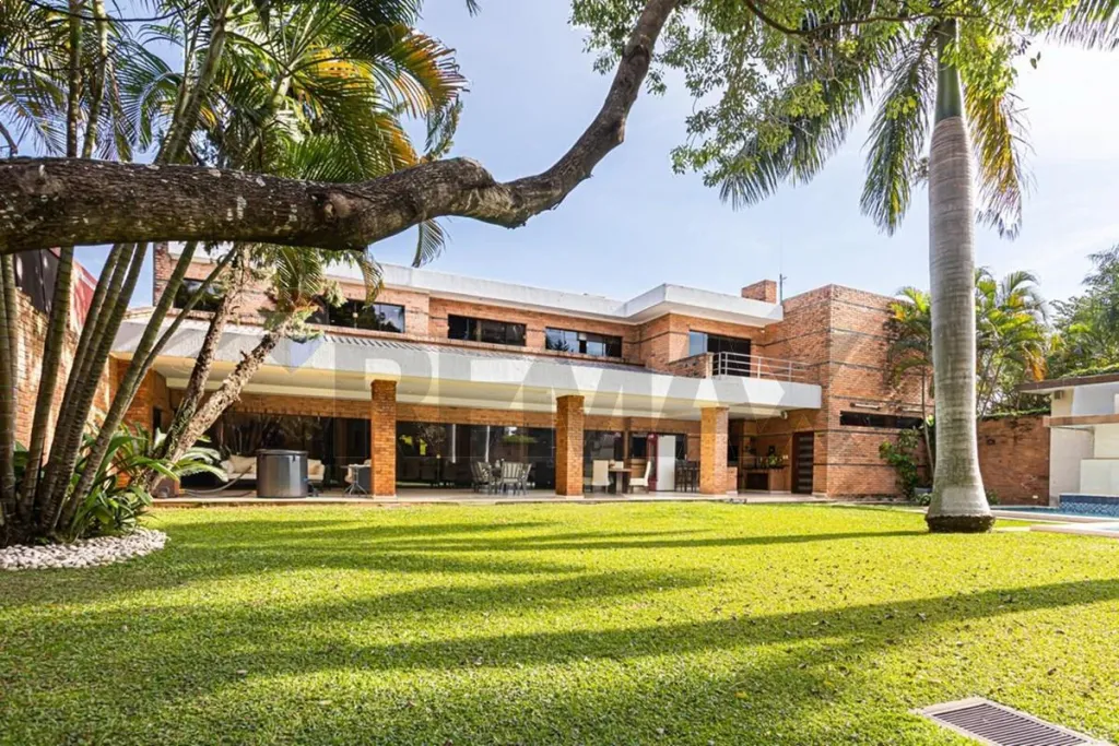 Casa en venta en Mariscal Estigarribia, Asunción — foto 1