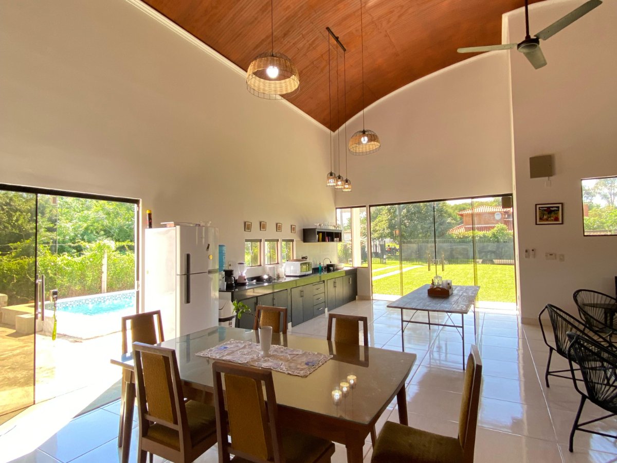 VENDO CASA EN SAN BERNARDINO — foto 1