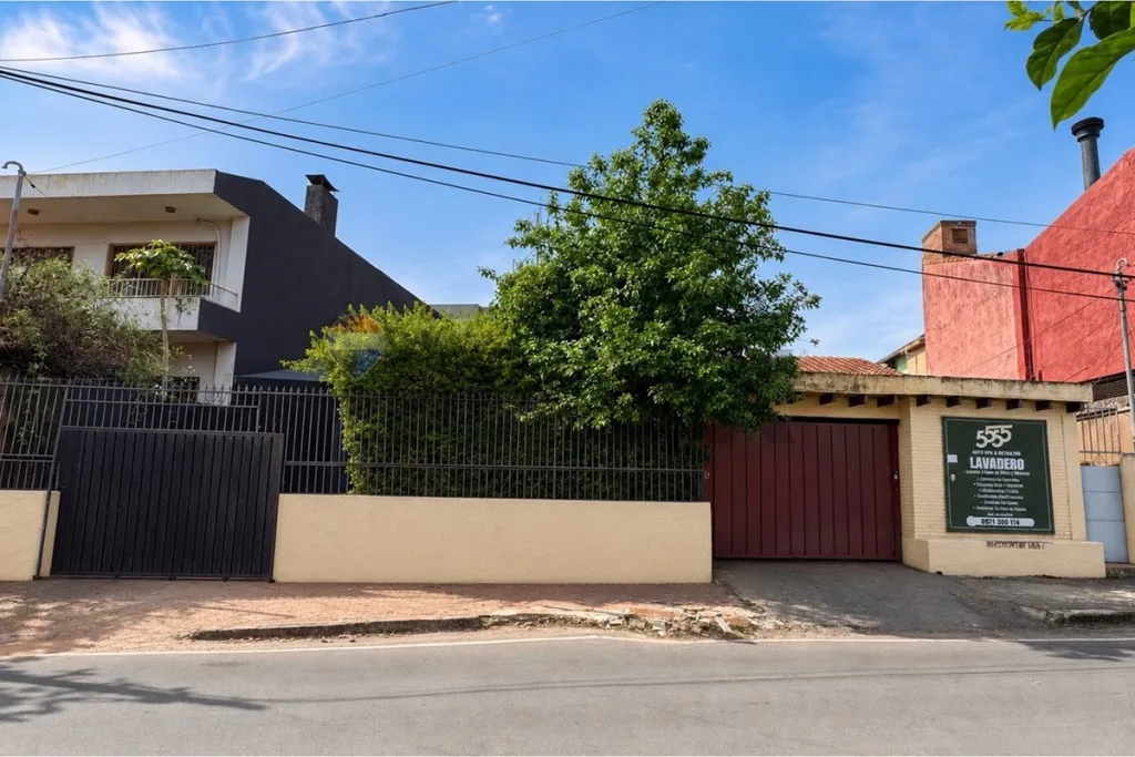 VENDO CASA CON PISCINA EN RECOLETA — foto 1