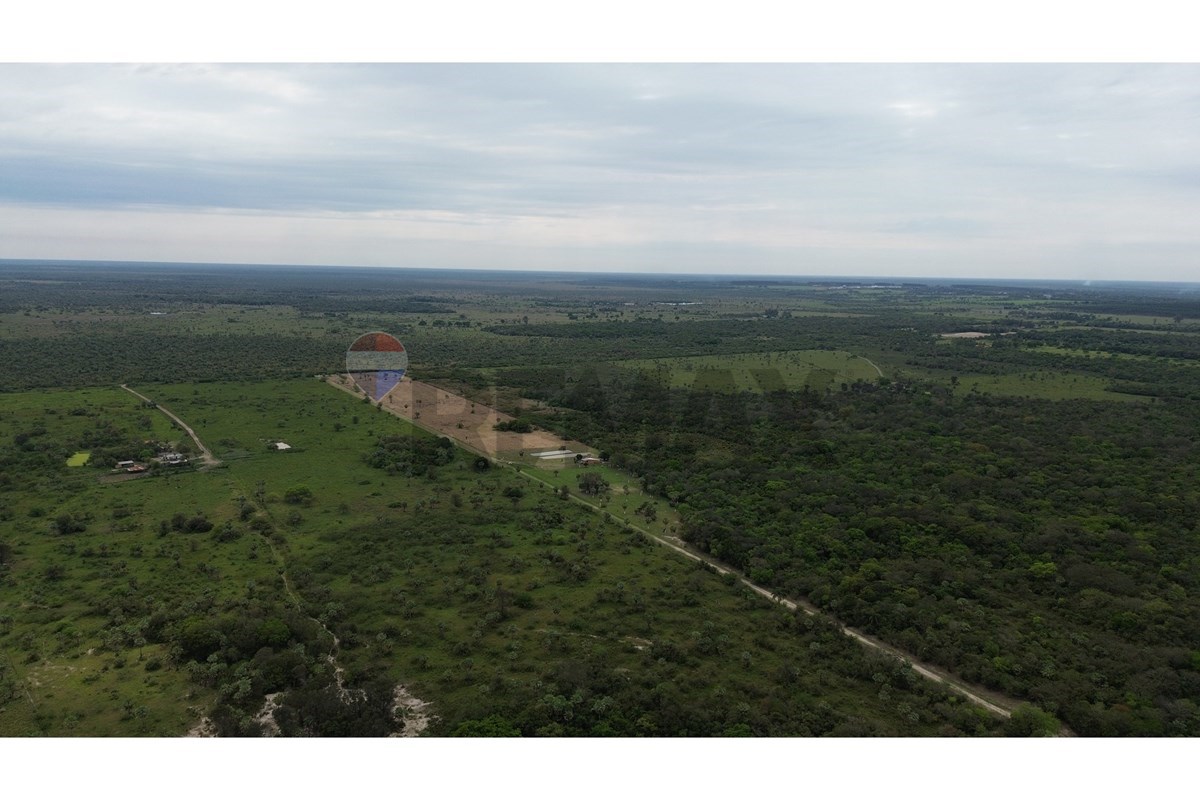 11HA. CON SALIDA AL RIO CONFUSO — foto 1