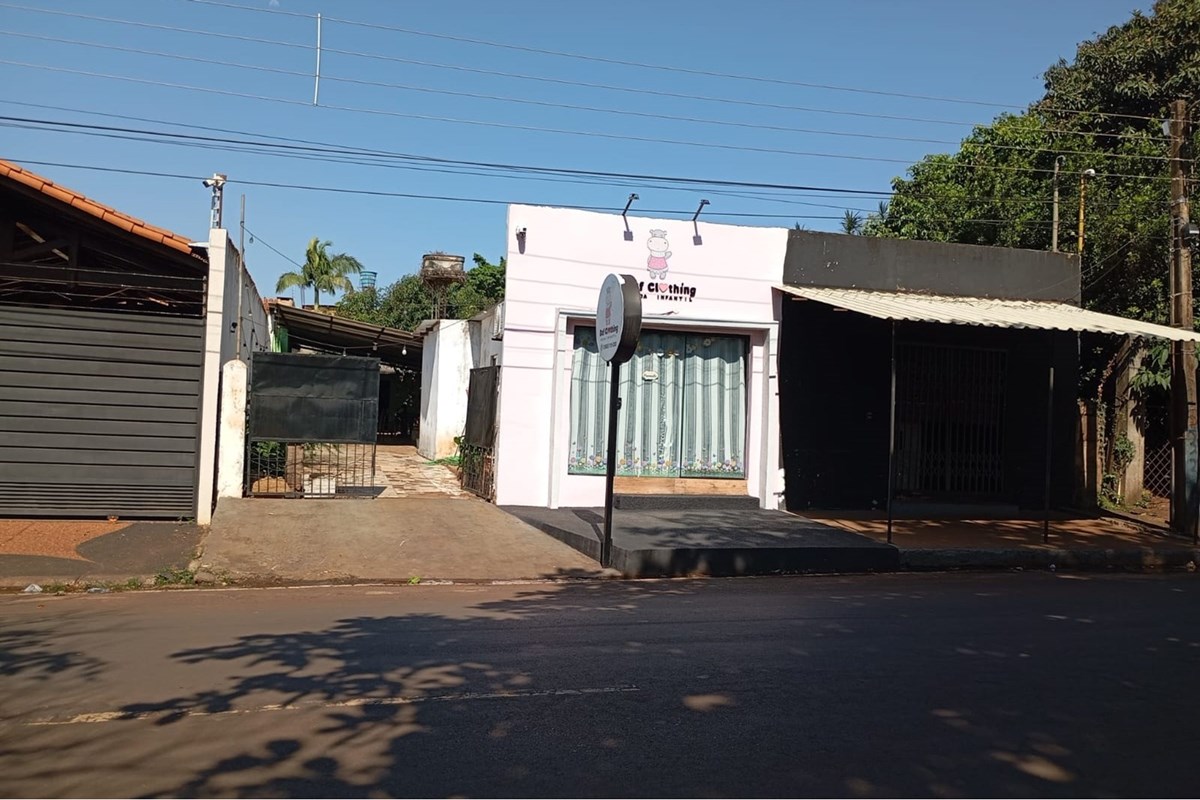 VENTA DE CASA Barrio San José - CIUDAD DEL ESTE
— foto 1