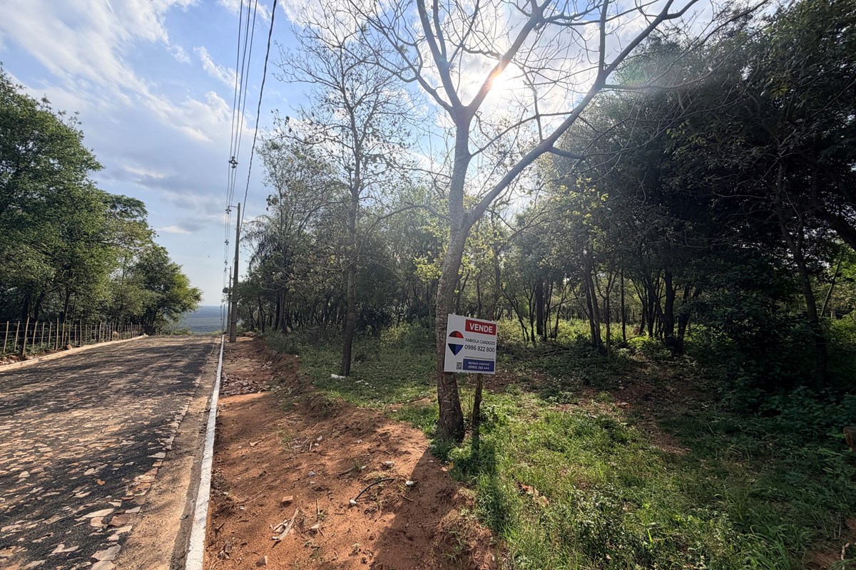 ¡Oportunidad de Inversión! 43 Lotes en Venta en San Bernardino Ciervo Cuá, con Vista Panorámica al Lago y la Ciudad
— foto 1