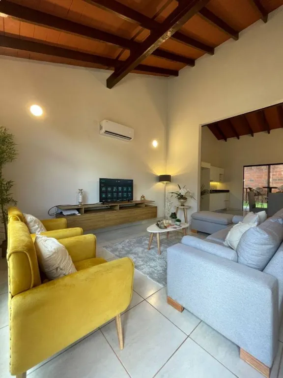 EN VENTA – HERMOSAS CASAS DE 3 DORMITORIOS EN LIMPIO Barrio Cerrado Alto Salado — foto 1