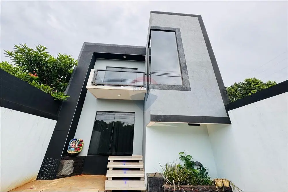 VENDO CASA EN ZONA PALACIO DE JUSTICIA LUQUE — photo 1
