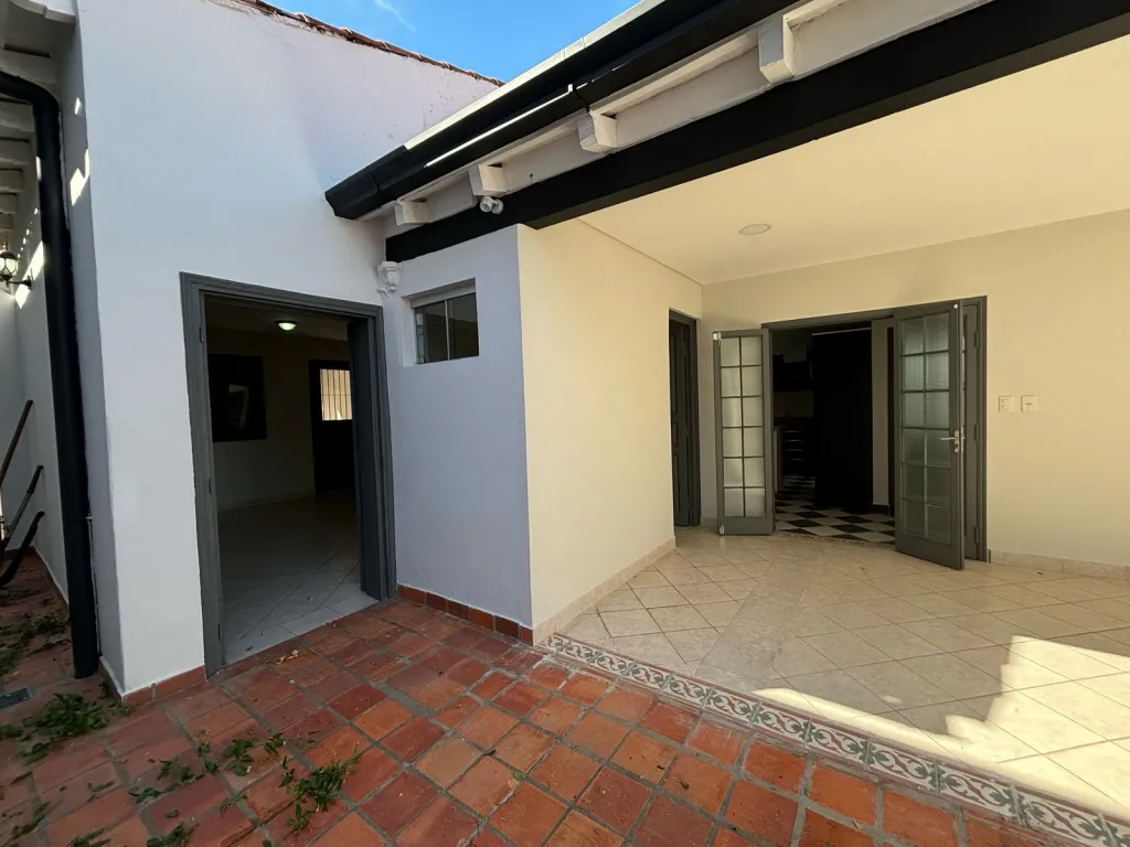 Casa Renovada en Venta en el Corazón de Asunción - Centro — photo 1
