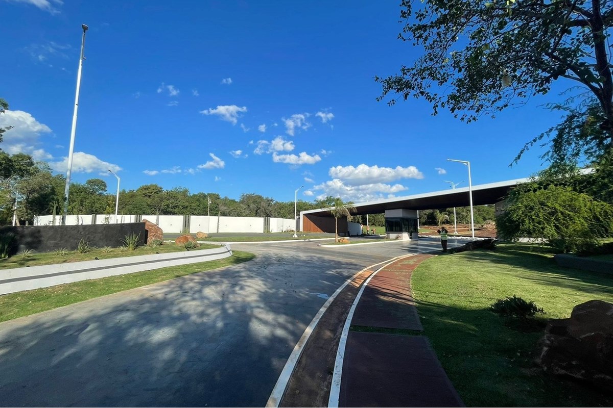 BENEDICTA, el nuevo barrio cerrado de alto nivel en Encarnación, desarrollado sobre un área privilegiada a orillas del m — foto 1