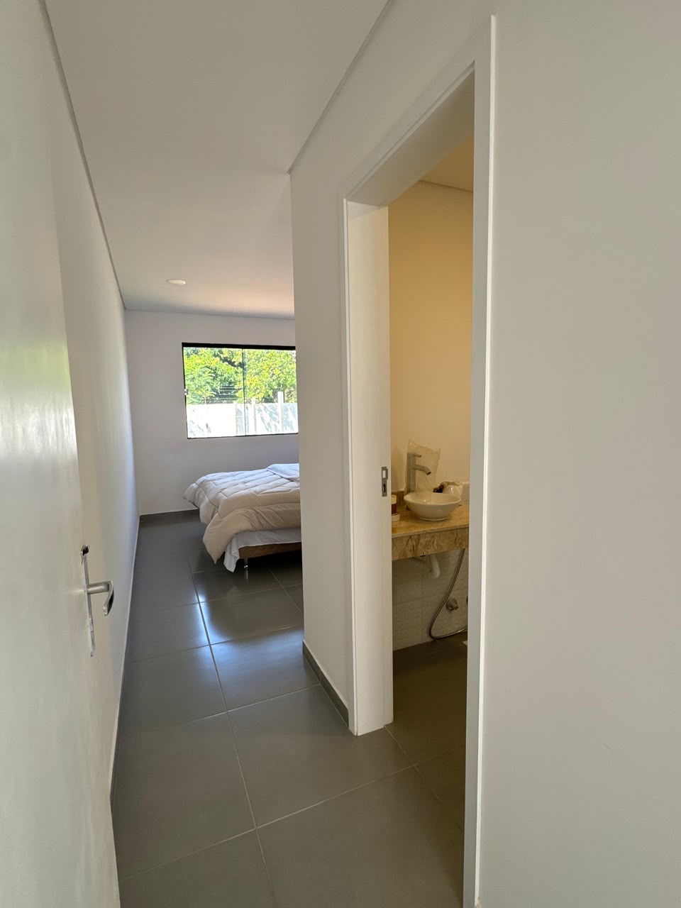 EN VENTA DUPLEX A ESTRENAR DE 3 HABITACIONES EN LUQUE — foto 1