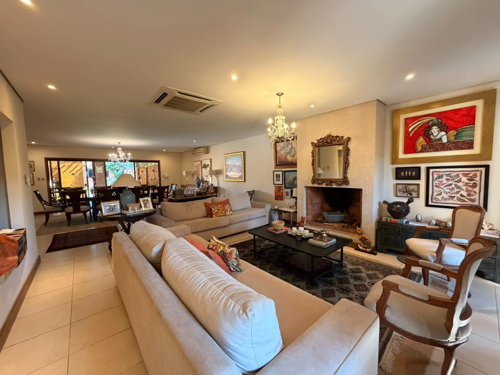 VENDO IMPORTANTE RESIDENCIA EN ZONA SUPER RESIDENCIAL DE BARRIO MBURUCUYA — foto 1