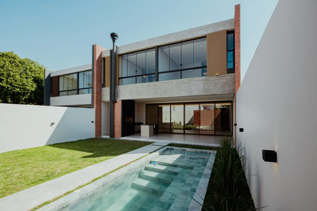 Casa moderna en zona de mburucuya — foto 1