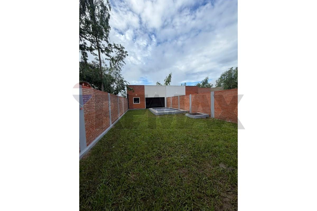 Chalet - Venta - Ypacaraí, Central, Paraguay — foto 1