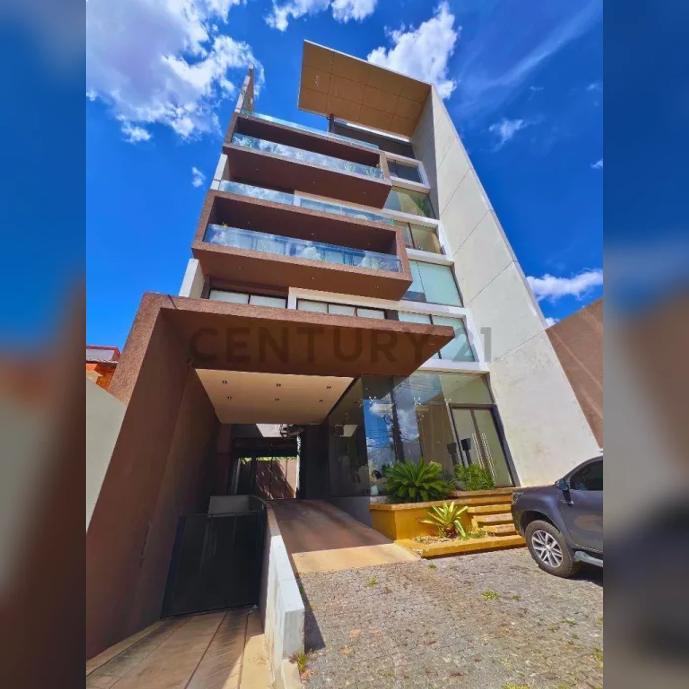 Fontanka 1 · Esterno dell’edificio