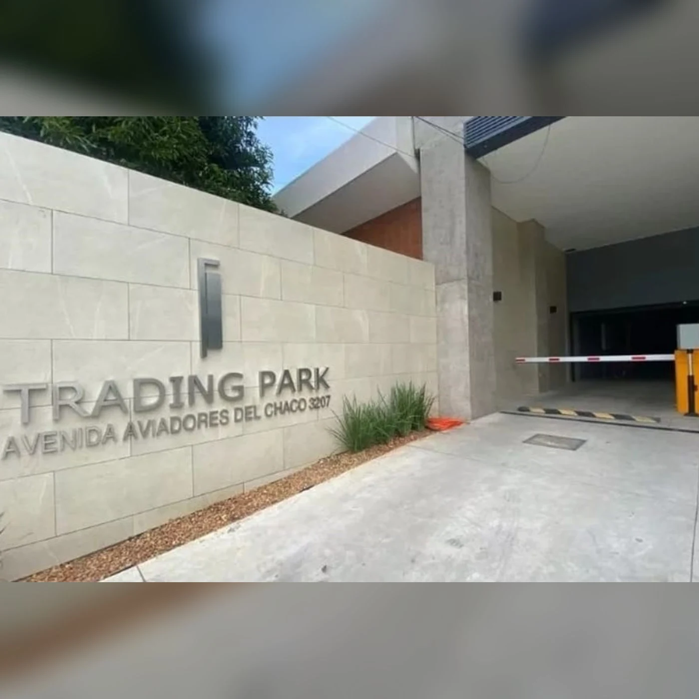 Trading Park · Esterno dell’edificio