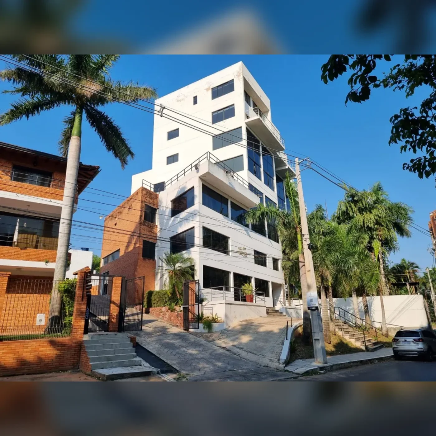 Macondo · Esterno dell’edificio